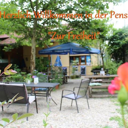 פסאו Pension Zur Freiheit מראה חיצוני תמונה